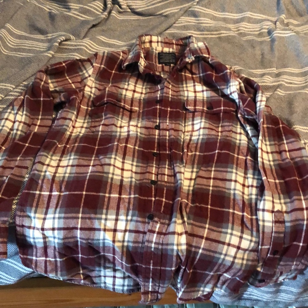 Men’s American Eagle flannel shirt